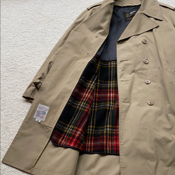 Men’s lined London Fog Trench Coat - Picture 2 of 2
